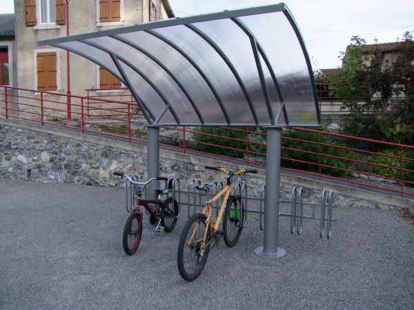 Abri cycles Toscane